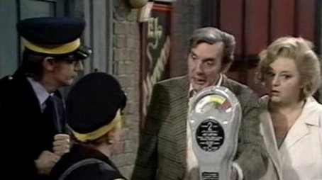 Uniform (1973) - Episode 10 poster and promotional image