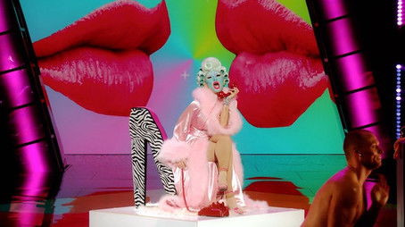 Money Honey (2022) - Episode 3 poster and promotional image