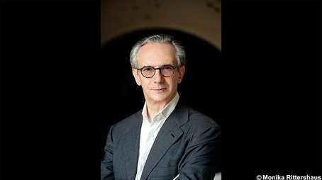 Fabio Luisi: Beethoven, Symphony No. 7 in A major, Op. 92 (2021) - Episode 1 poster and promotional image