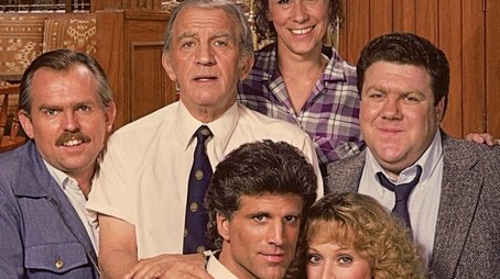 Cheers (1982) poster