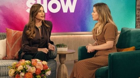 Sofía Vergara, Theresa Caputo, Say She She (2024) - Episode 61 poster and promotional image