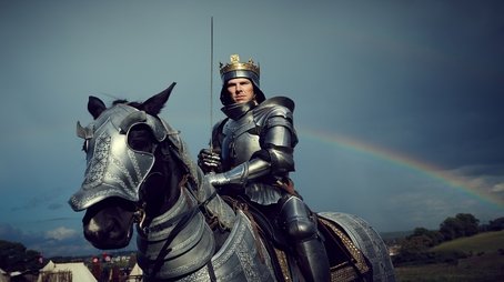 The Hollow Crown: The Wars of the Roses | Richard III (2016) - Episode 7 poster and promotional image