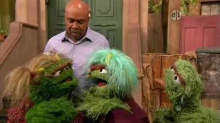 Grouch Mother's Day (2010) - Episode 25 poster and promotional image