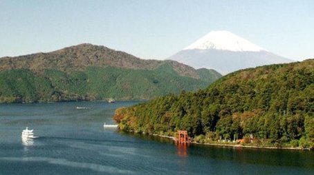 The Golden Route to Hakone: Limited Express Romancecar and the Mountain Train (2018) - Episode 10 poster and promotional image