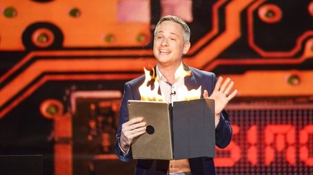 Penn & Teller Keep You in Suspense (2018) - Episode 10 poster and promotional image