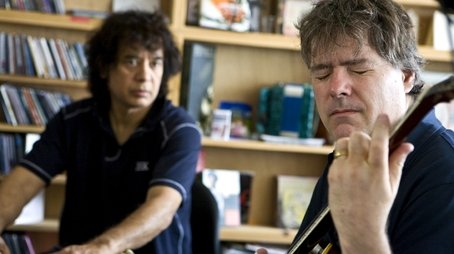 Bela Fleck, Edgar Meyer, Zakir Hussain (2010) - Episode 30 poster and promotional image