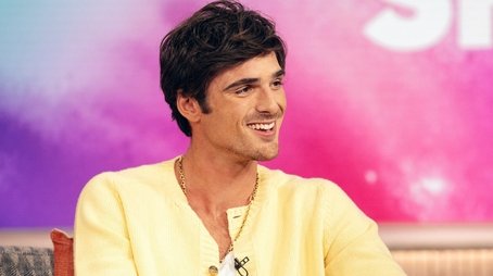 Jacob Elordi, Chef José Andrés (2023) - Episode 13 poster and promotional image
