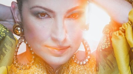 Gloria Estefan: Sangre Yoruba (2021) - Episode 26 poster and promotional image