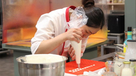 Bake Off: The Professionals Сезон 8