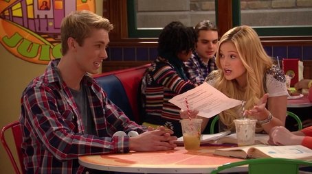 Lindy & Logan Get Psyched! (2015) - Episode 4 poster and promotional image