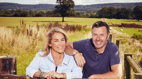 Sarah Beeny's New Life in the Country (2020) poster