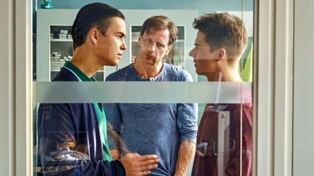 Das ist quasi eine Win-win-Situation … (2017) - Episode 9 poster and promotional image