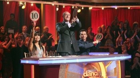 Results Show: Week 8 (2011) - Episode 16 poster and promotional image