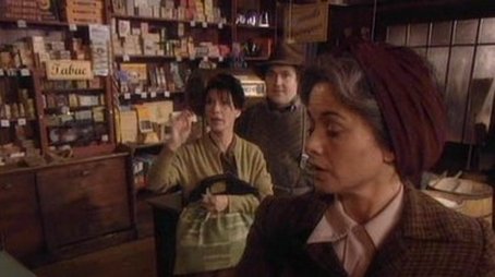 Au salon 2 - En voiture 4 - L'ombre de l'épervier (1999) - Episode 9 poster and promotional image