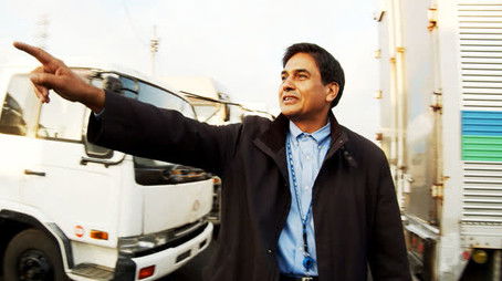 The Daily Struggles of a Pakistani Used Car Dealer (2020) - Episode 1 poster and promotional image