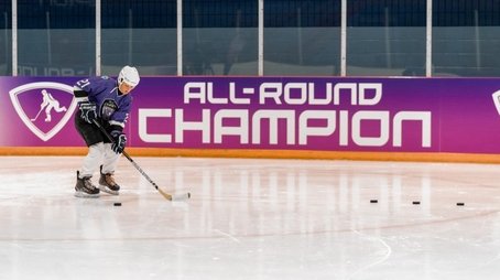 Hockey (2021) - Episode 8 poster and promotional image