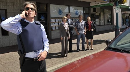 Gus Walks into a Bank (2008) - Episode 8 poster and promotional image