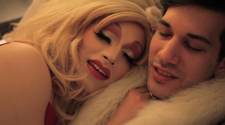 Drag Becomes Him Évad 1