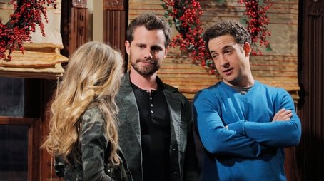 Girl Meets Home for the Holidays (2014) - Episode 16 poster and promotional image