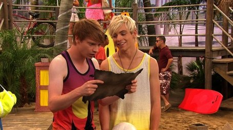 Beach Clubs & BFFs (2013) - Episode 4 poster and promotional image