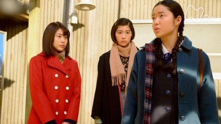 Week 05 - Young Girls, Safety First! (2017) - Episode 25 poster and promotional image