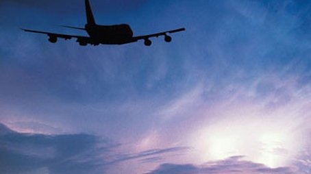 Southern Storm (Southern Airways Flight 242) (2008) - Episode 3 poster and promotional image