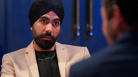 30/10/2020 (2020) - Episode 102 poster and promotional image