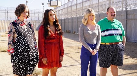 Señor Clean (2018) - Episode 12 poster and promotional image