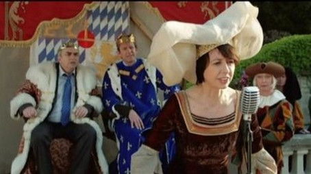 Le bonheur, c'est maintenant ! (2012) - Episode 1 poster and promotional image