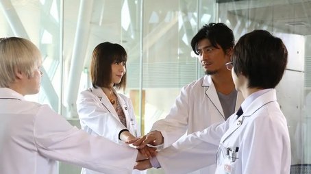 The Genius Surgeon is Back (2014) - Episode 11 poster and promotional image