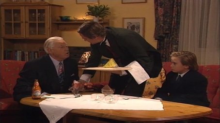 Uventet besøk (1993) - Episode 5 poster and promotional image