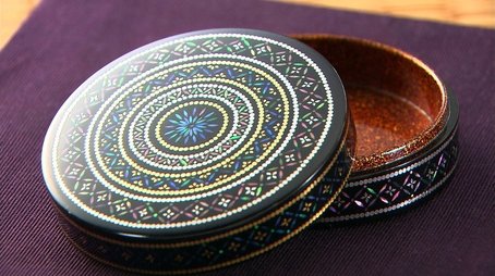 Kyoto Decorative Arts: The Artisans' Unceasing Pursuit of Beauty (2015) - Episode 10 poster and promotional image