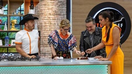 Dulce y salado (2024) - Episode 34 poster and promotional image