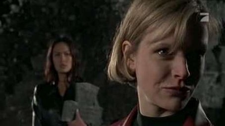 Arthur's Cross (2002) - Episode 17 poster and promotional image