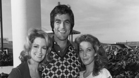 Season 4 (1976) - Season 4 poster and promotional image