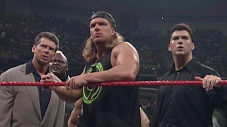 RAW is WAR 318 (1999) - Episode 26 poster and promotional image
