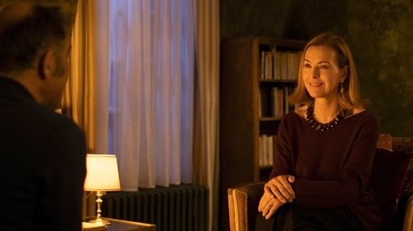 Léonora and Damien – Thursday December 3, 2015, 5 p.m. (2021) - Episode 15 poster and promotional image