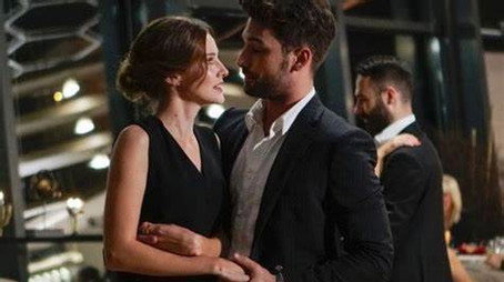 Elimi Bırakma Sezóna 1