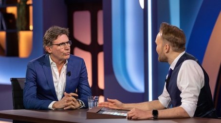 Dual Functions | Erik Van Looy (2022) - Episode 11 poster and promotional image