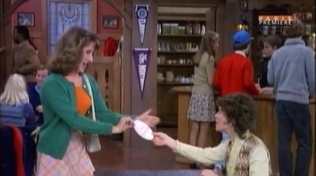 To Beanie or Not to Beanie (1982) - Episode 12 poster and promotional image