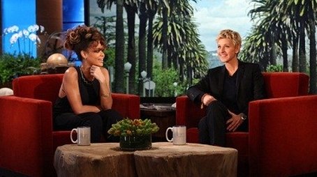 Rihanna, Drew & Brittany Brees, Steve Spangler (2011) - Episode 50 poster and promotional image