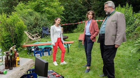 Tödliches Wiedersehen (2023) - Episode 12 poster and promotional image