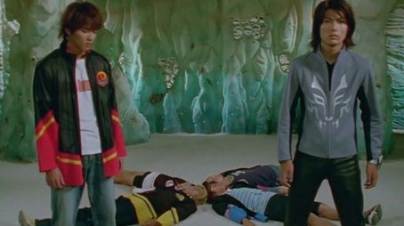 The Hyakujuu Sentai, Defeated!! (2001) - Episode 31 poster and promotional image