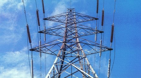 The Energy Crisis: Who's Cashing In? (2022) - Episode 32 poster and promotional image