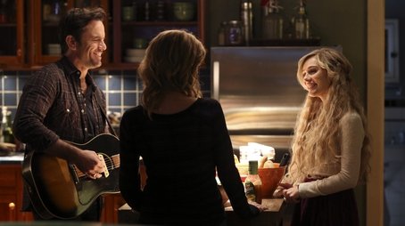 I've Got Reasons to Hate You (2015) - Episode 12 poster and promotional image