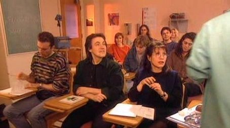 Le cours de premiers soins - La fête de Sylvie - Chez l'antiquaire (1998) - Episode 17 poster and promotional image