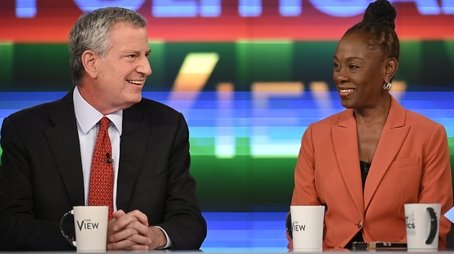 Bill de Blasio and Chirlane McCray (2019) - Episode 208 poster and promotional image