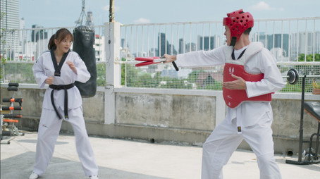 คู่ไฟท์ไฝว้ผี Évad 1