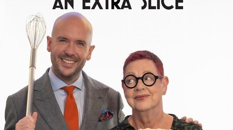 The Great British Bake Off: An Extra Slice (2017) poster