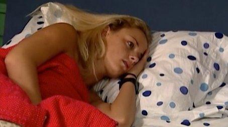 Roomie Tensions (2002) - Episode 14 poster and promotional image